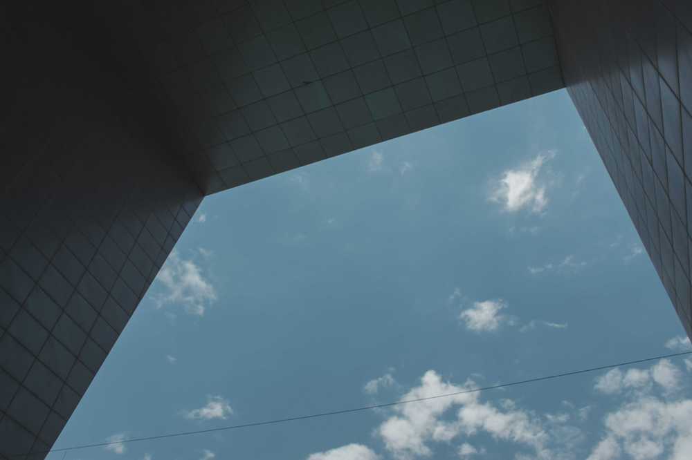 ever-realize-looking-at-the-sky-is-actually-just-looking-at-space.jpg